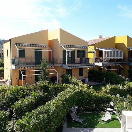 Villa Scenique Кампофеличе-ди-Роччелла Экстерьер фото