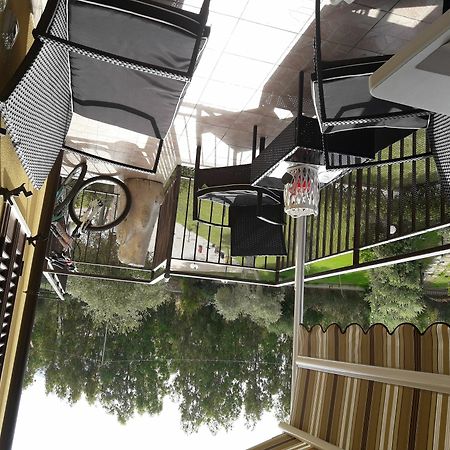Villa Scenique Кампофеличе-ди-Роччелла Экстерьер фото